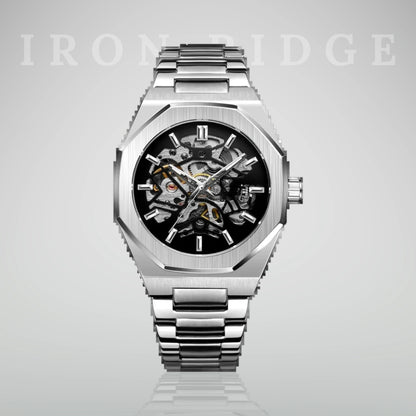 Elias Curren© Iron Ridge
